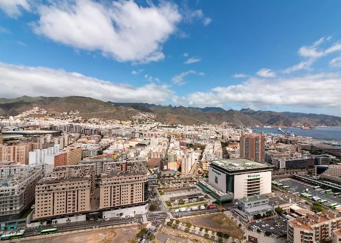Апартаменты Homeforguest New Modern Penthouse With Panoramic Views Of Cruz Санта-Крус-де-Тенерифе